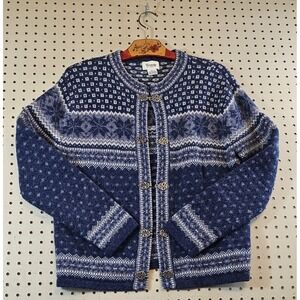 Cambridge Dry Goods 100 Wool Fair Isle Snowflake Cardigan Sweater in Blue White